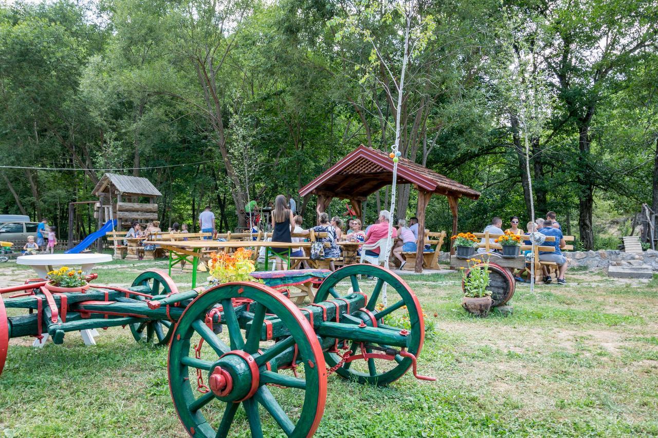 Seoski Turizam Zilicina Rogatica Esterno foto